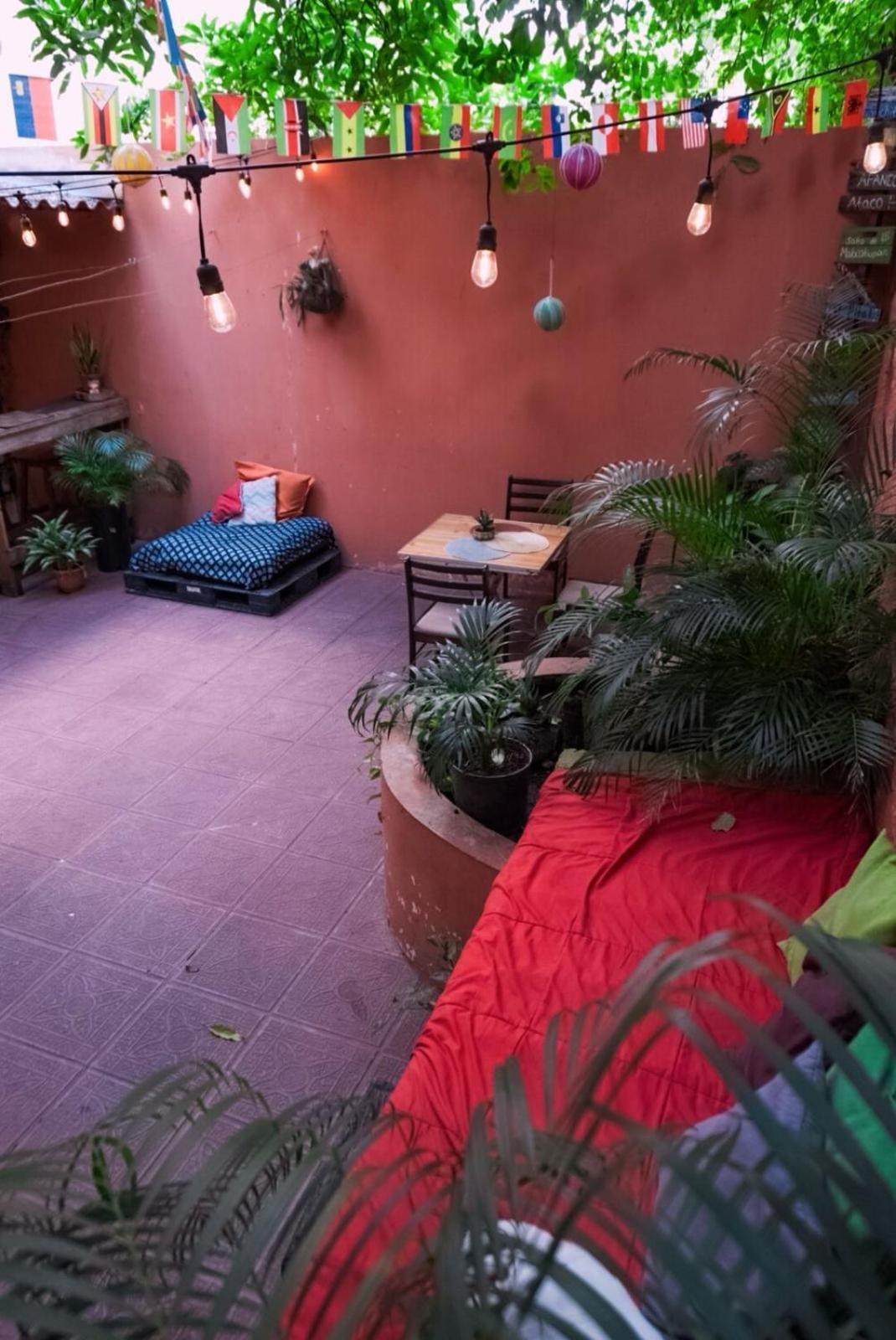 Pool House Hostel Santa Ana Exterior photo